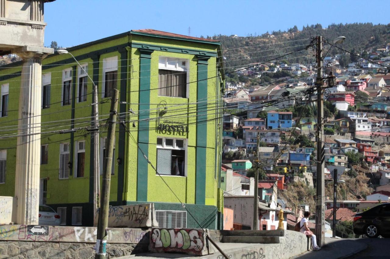 Hostal Dinamarca Valparaiso Exterior photo